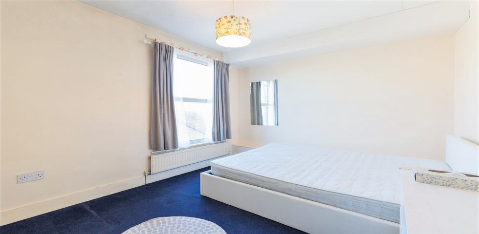 			2 Bedroom, 1 bath, 1 reception Flat			 Chamberlayne Road, KENSAL RISE